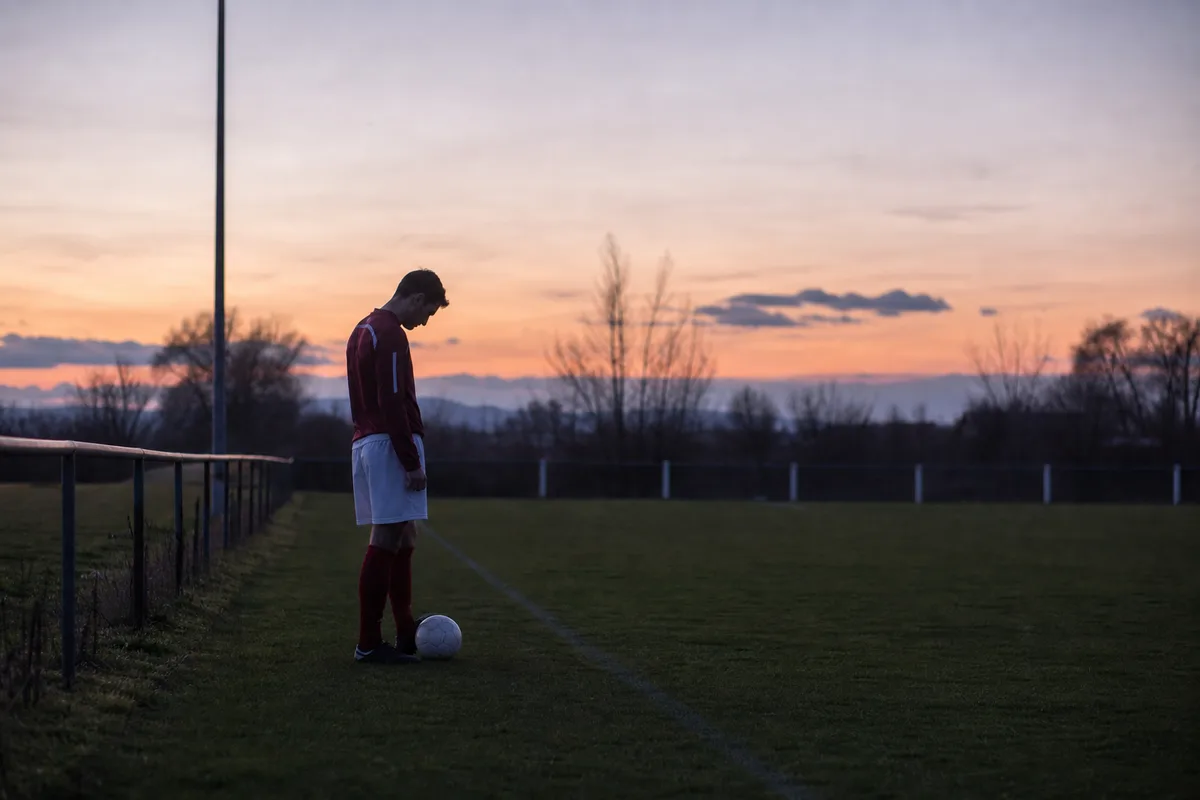 Préparation mentale au football : gérer trac et pression